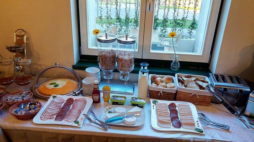 Fidelitas Hotel Sfântu-Gheorghe Kültér fotó